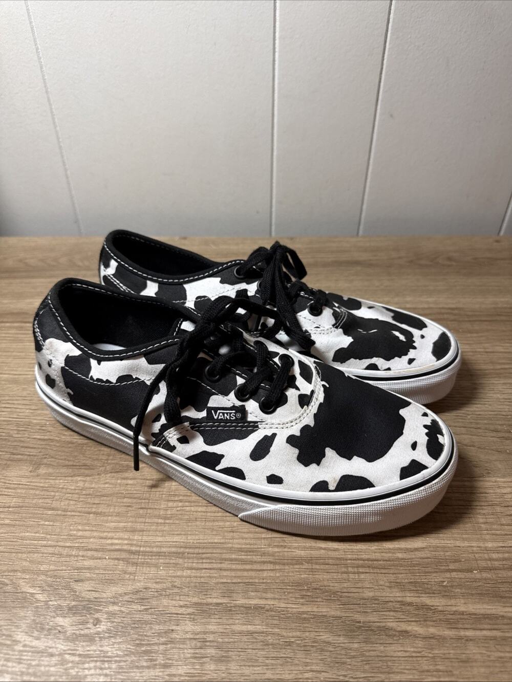 Vans Doheny Cow Print Sneakers Black White Skate Womens 7.5 Authentic C3